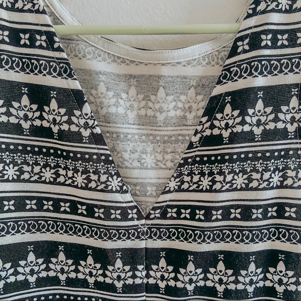 H&M Patterned Sleeveless Dress - Picture 4 of 5